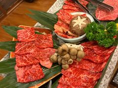 -炼火烤肉店