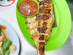 -明记烧鱼美味店