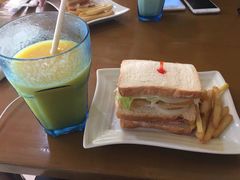 -Jonah's Fruit Shake & Snack Bar