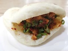 肥肠夹饼-代四孃牛华豆腐脑美味小食(总店)