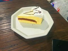 -有猫主题·治愈系猫咖(曾厝垵店)