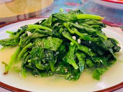 -闯关东东北农家菜(崂山石老人店)