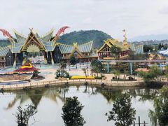 -七彩云南欢乐世界