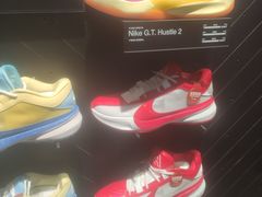 -NIKE品牌体验店(金源新燕莎店)