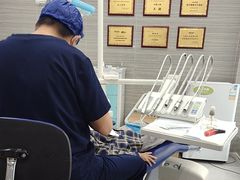 -上海仁爱医院口腔科 · 种植