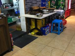 -妈妈家铁锅炖(景诚园综合楼店)