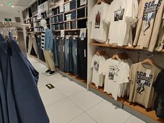 -优衣库(北京万柳华联购物中心店)