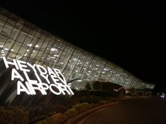 -盖达尔·阿利耶夫国际机场