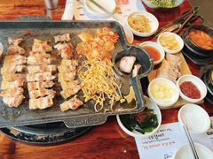 -Dombe豚(黑猪肉街店)