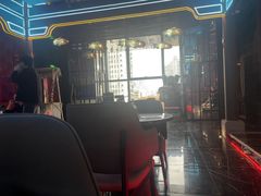 -屋有岛沉浸游戏旗舰店(中山公园店)