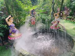 -呀路古热带植物园