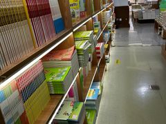 -新华书店(新街口旗舰店)