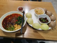 -三好食堂(煎饺·馄饨·肉饼米线·盛世广场店)