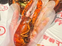 -肥肥虾庄·金牌油焖大虾(汉街SKP店)