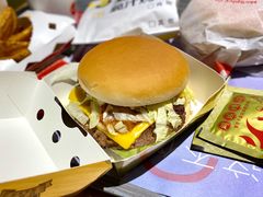 金尊肉酱安格斯厚牛堡套餐-麦当劳(三星城首创奥莱店)