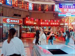 -八一好吃街·高品美食广场