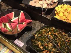-老牌坊云南鱼豆花火锅(爱建店)