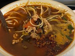 -粉八·云南米线·建水烧烤(常熟路店)