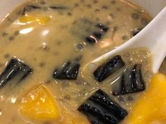 杨枝甘露凉粉-晶晶甜品(发昌大厦店)