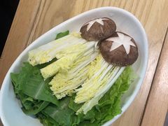 杂菜拼盘-顺德公广东猪肚鸡·煲仔饭(白石洲店)