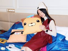 -深圳富苑皇冠假日套房酒店