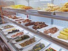 -哈尔滨小酒馆·鲜肉现穿自助烧烤(康新花园店)