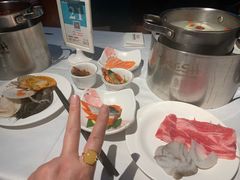 -领鲜活海鲜榴莲自助火锅(东门店)