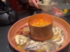 -菌自由丨野生菌火锅特色庭院餐厅(丽江古城店)