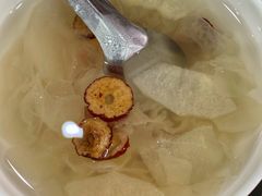 冰糖炖雪梨-西环肥仔螺蛳粉(总店)