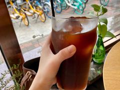 -ZING COFFEE 镜咖啡