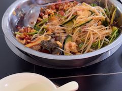 -周良天山牛杂城(天山路总店)
