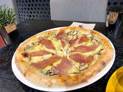 特级松露酱蘑菇帕尔马火腿披萨-TIAGO HOME KITCHEN(朝阳大悦城店)