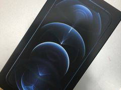 -Apple零售店(华贸购物中心店)