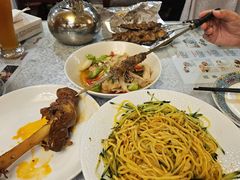 -汗腾格里·风味餐厅(新疆驻京办店)