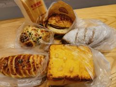 -85度C(生甜甜圈研究工坊·上海松江人民北路店)