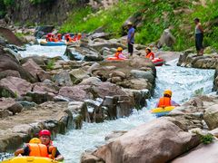 -虎啸峡漂流