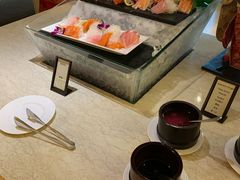 -东西风牛排馆周末烧烤自助(首都机场希尔顿店)