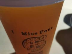 雪梨甜橙-四小姐的店(泉舜店)