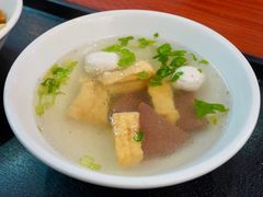 -松树干拌面店