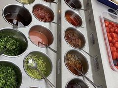 自助调料区-海底捞火锅(吾悦广场店)