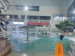 -龙脉温泉室内游泳馆