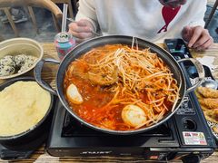 -吴草鸡爪오초닭발韩食堂(融恒盈嘉中心店)