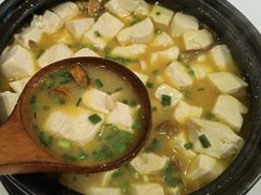 姬松茸菌炖豆腐-龙吟九品(青龙山庄店)
