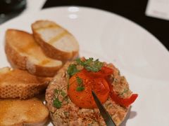 -wineapp葡萄酒餐吧(外滩金融中心店)