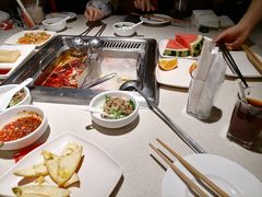 -海底捞火锅鲜切牛肉主题店(长寿路店)