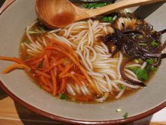-百春原湖南牛肉粉(百联世纪店)