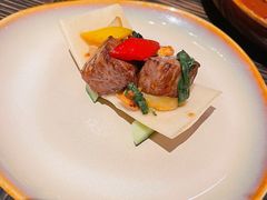 罗勒珍果和牛粒-明阁