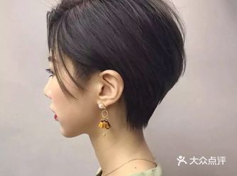 许许多多的妹子都有短发梦，剪短发的特点是什么呢