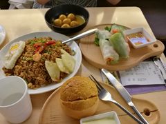 -来龙里 精致 东南亚餐室(万象城店)