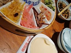 -怪噜范·老贵阳街头名小吃(鸿通城店)